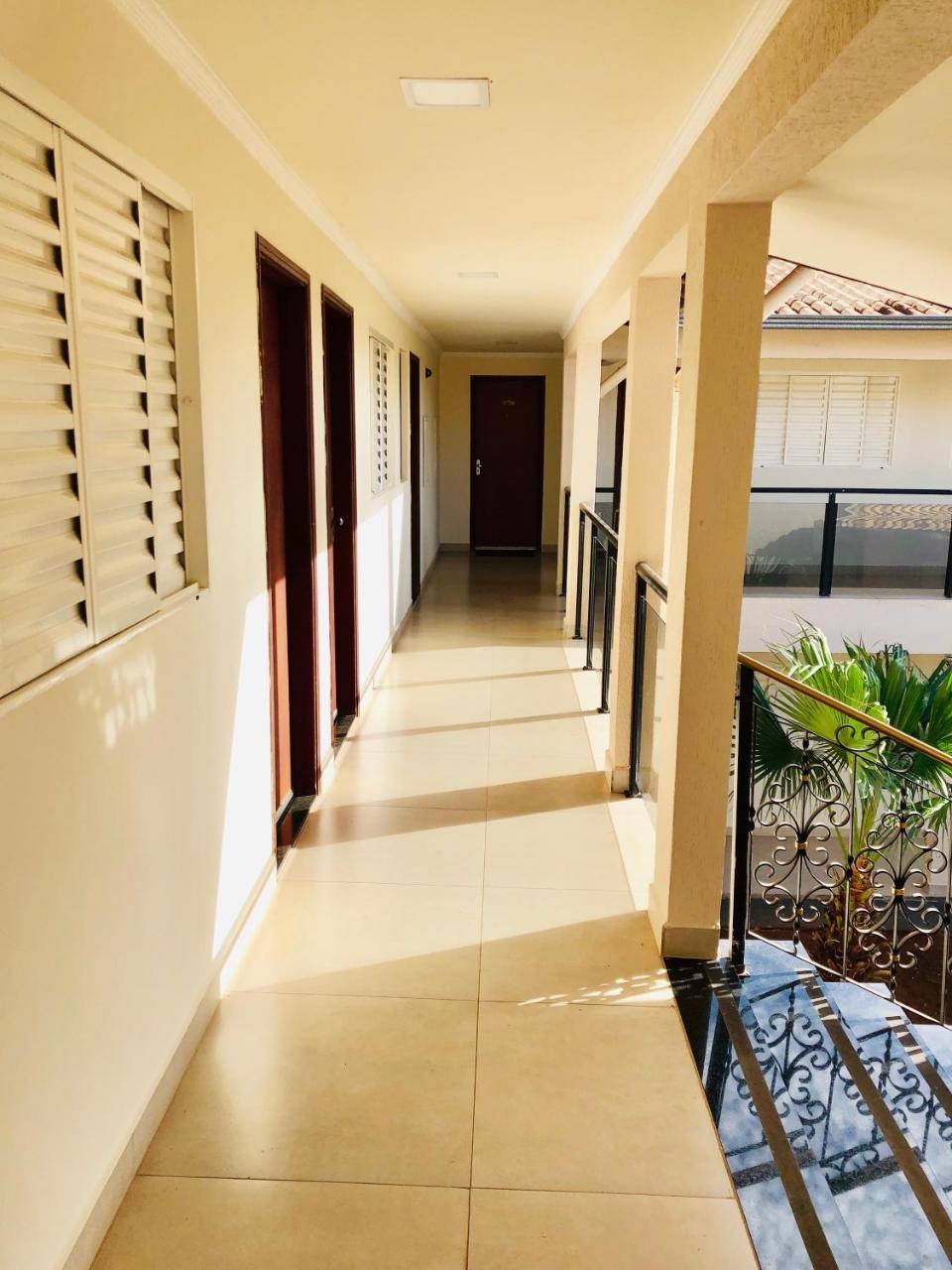 Porto Verde Hotel Lins Esterno foto